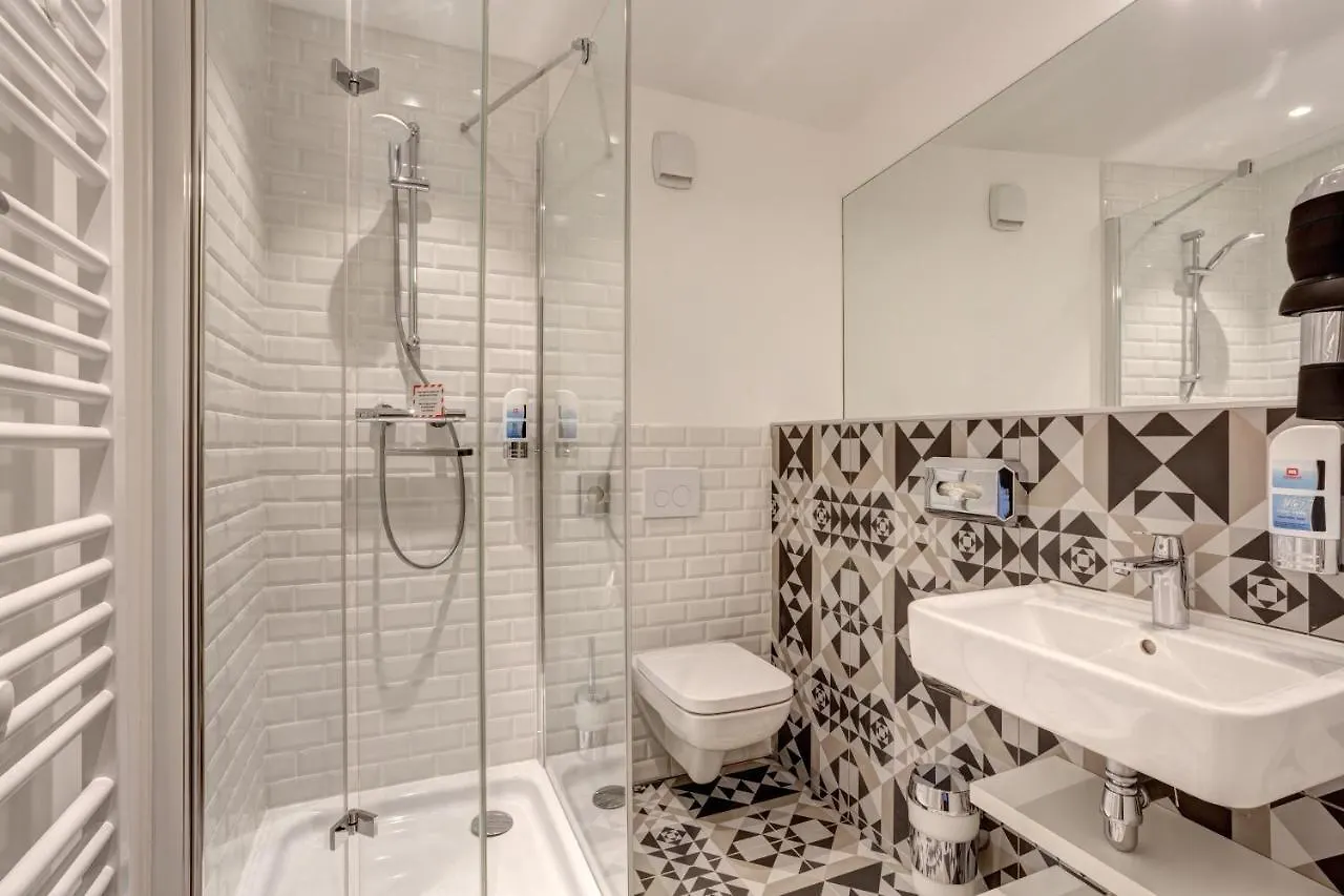 Meininger Hotel Paris Porte De Vincennes