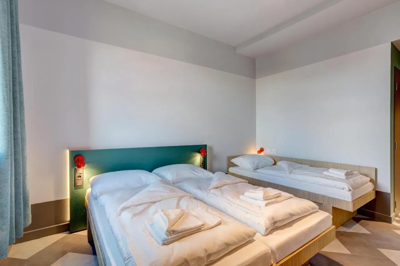 Meininger Hotel Paris Porte De Vincennes